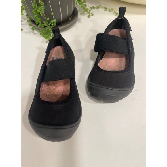 Crocs Duet Busy Day Mary Jane Ballerinas - Black Sz 11 6. 7/8” - Picture 3 of 9